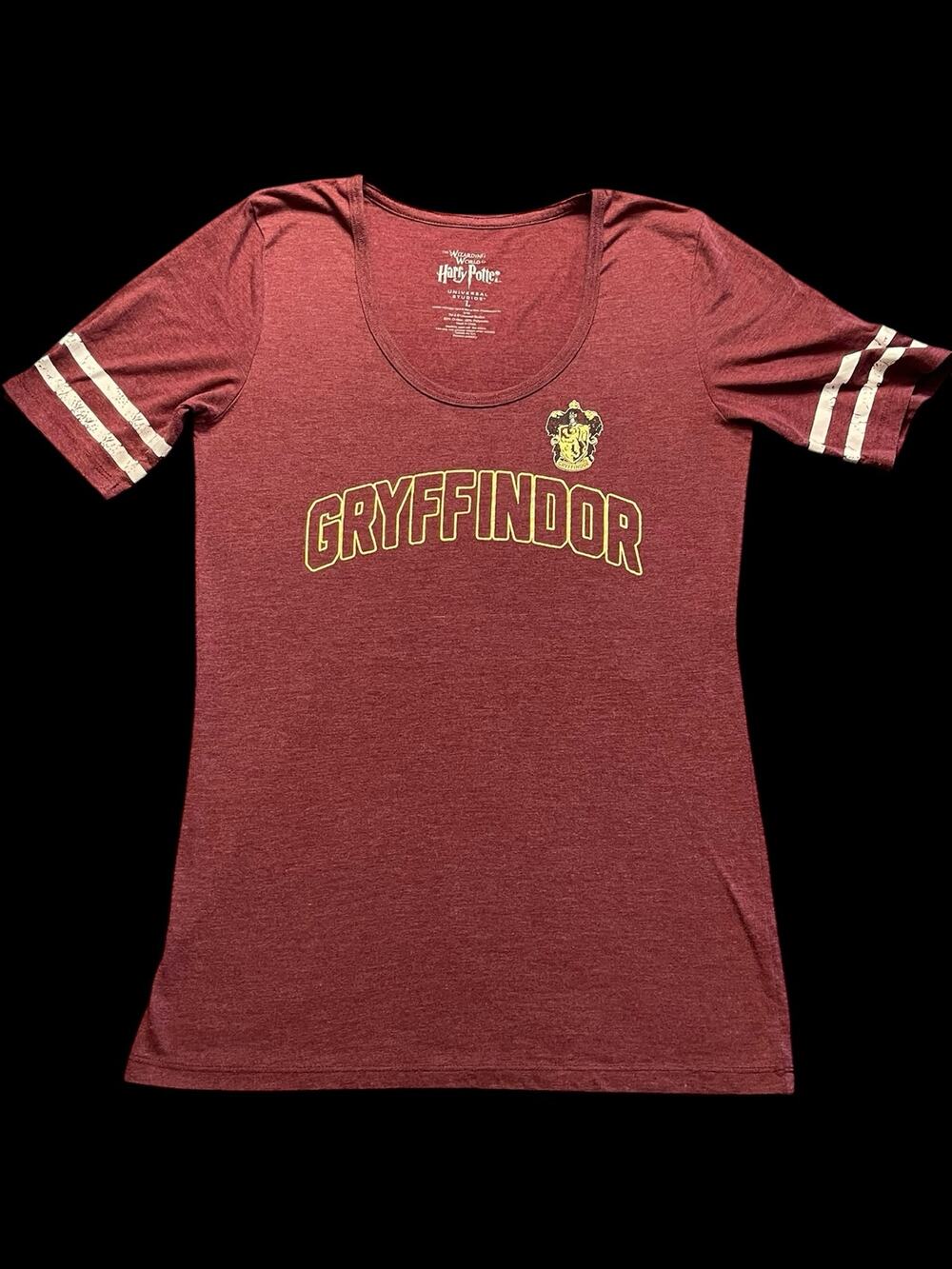 Warner Bros. Harry Potter Gryffindor Quidditch Womens Shirt Size Large Maroon - Picture 1 of 7